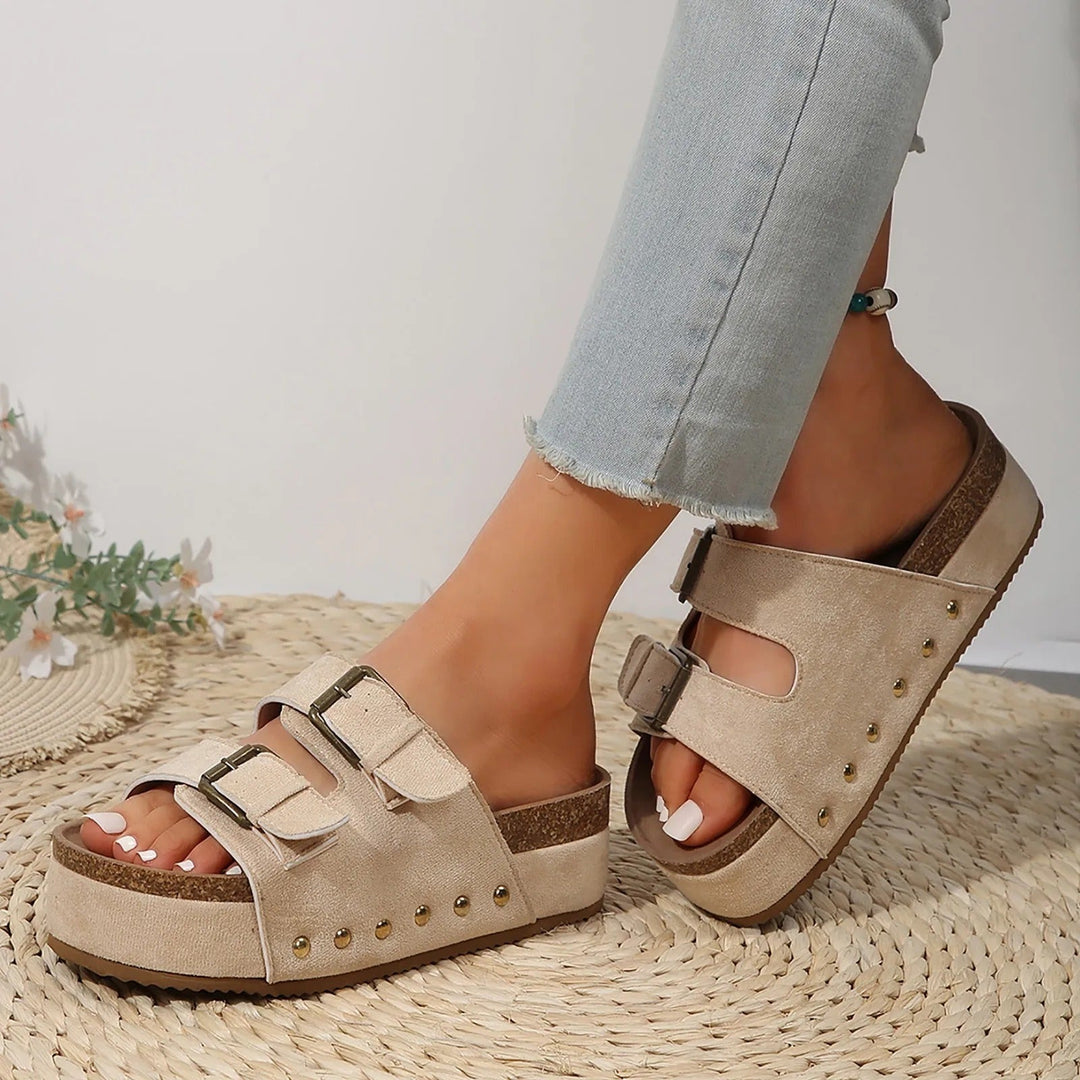 Chic Double Strap Sandals with Trendy Buckle Detail