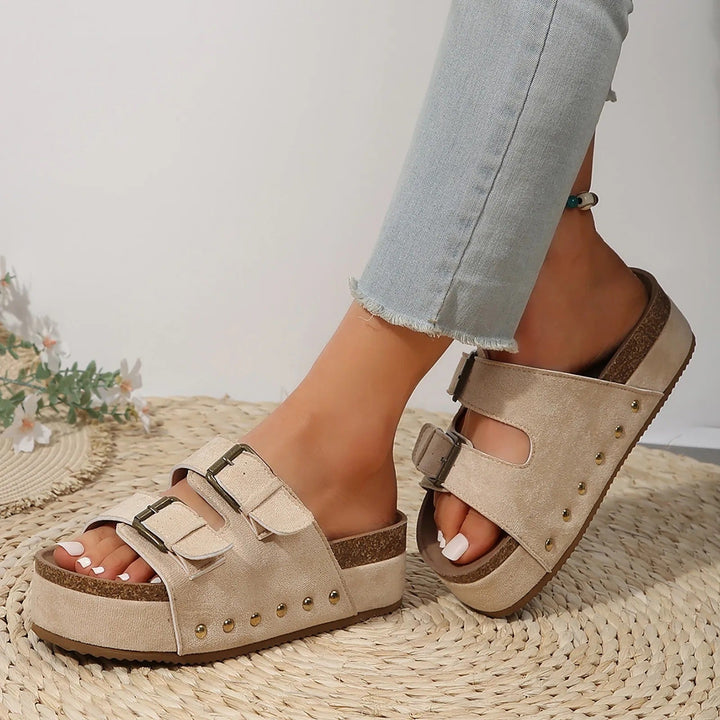 Chic Double Strap Sandals with Trendy Buckle Detail