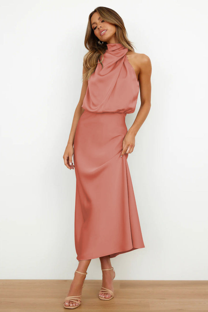 Exquisite Satin Evening Gown for Timeless Elegance