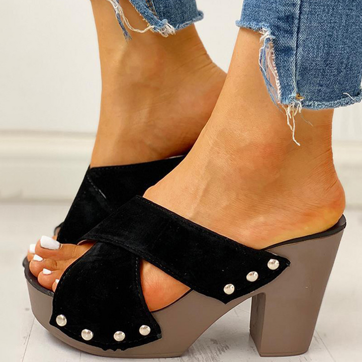 Chic High Heel Demi Sandals with Trendy Crisscross Design