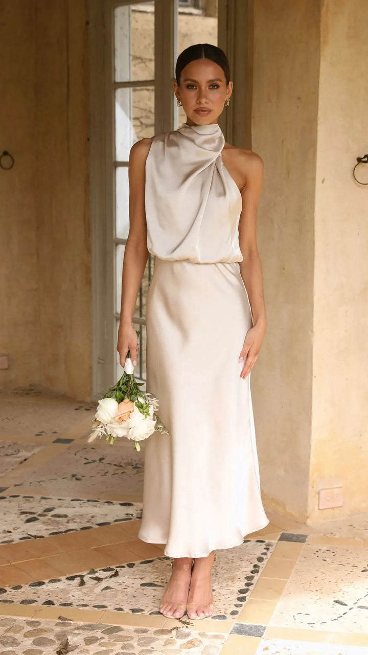 Exquisite Evening Gown for Unforgettable Nights