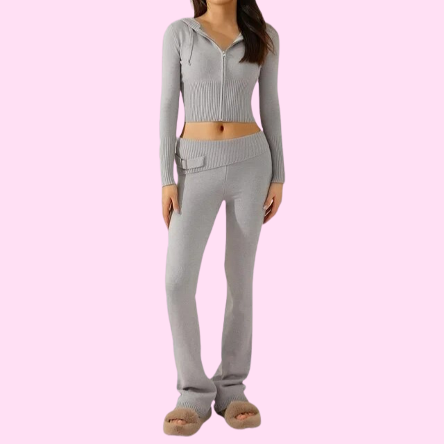 Chic & Flirty Knitted Ensemble