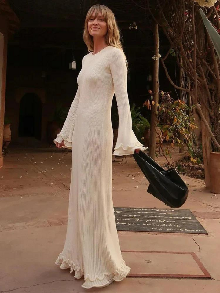 Stylish and Sophisticated Maxi Dress