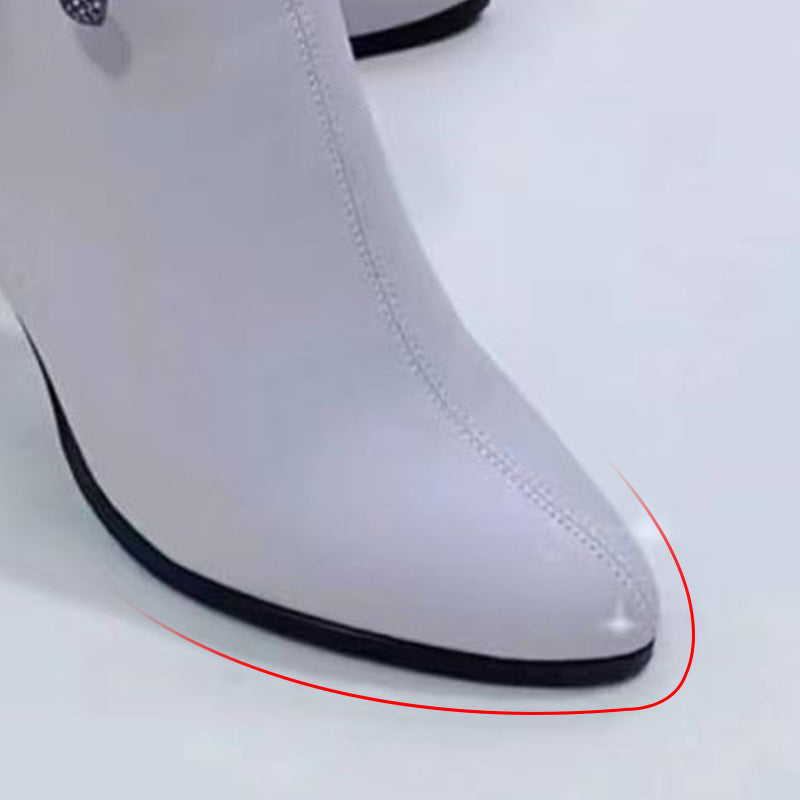 Chic Suede Ankle Boots Featuring a Stylish Bow