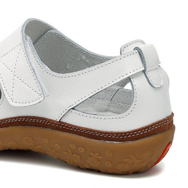 Elegant Hollow Hook Flat Sandals for Effortless Style