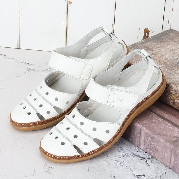 Elegant Hollow Hook Flat Sandals for Effortless Style