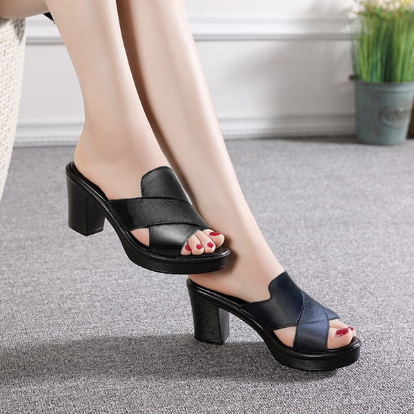 Chic Women's Sandals for a Fashion-Forward Style