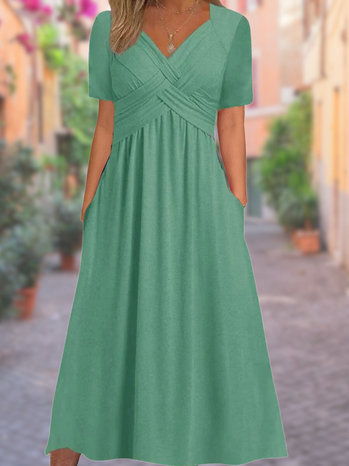 Effortlessly Stylish Chic Summer Dress