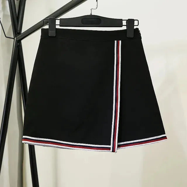 Chic Skirt with Eye-Catching Piping Detail