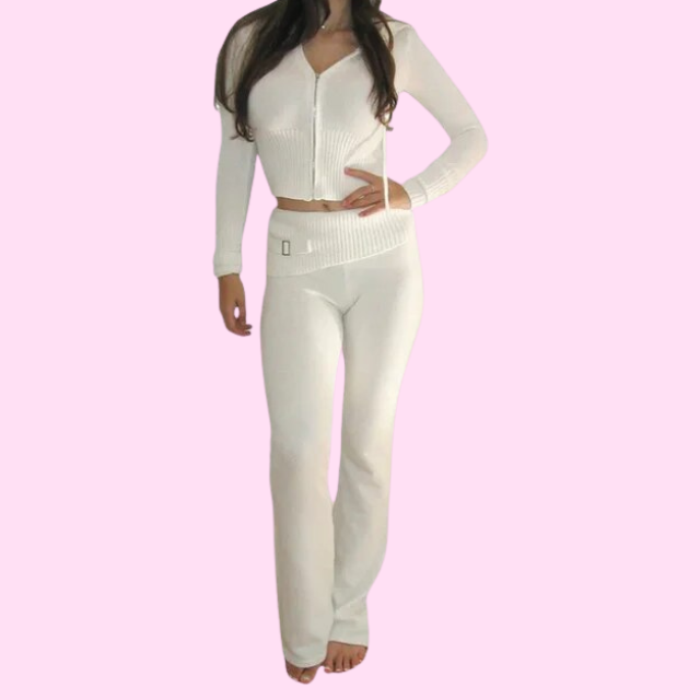 Chic & Flirty Knitted Ensemble
