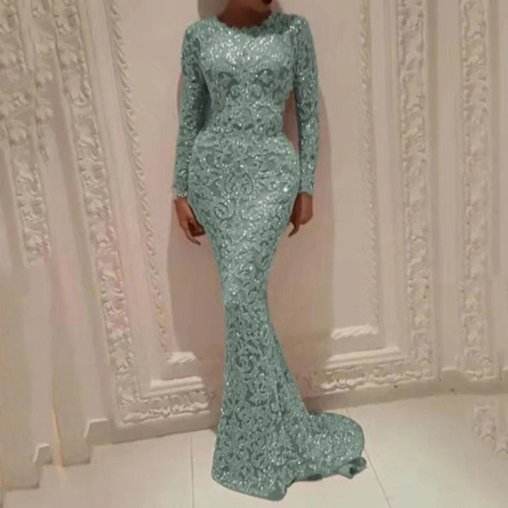 Effortlessly Elegant Maxi Dress for a Captivating Style