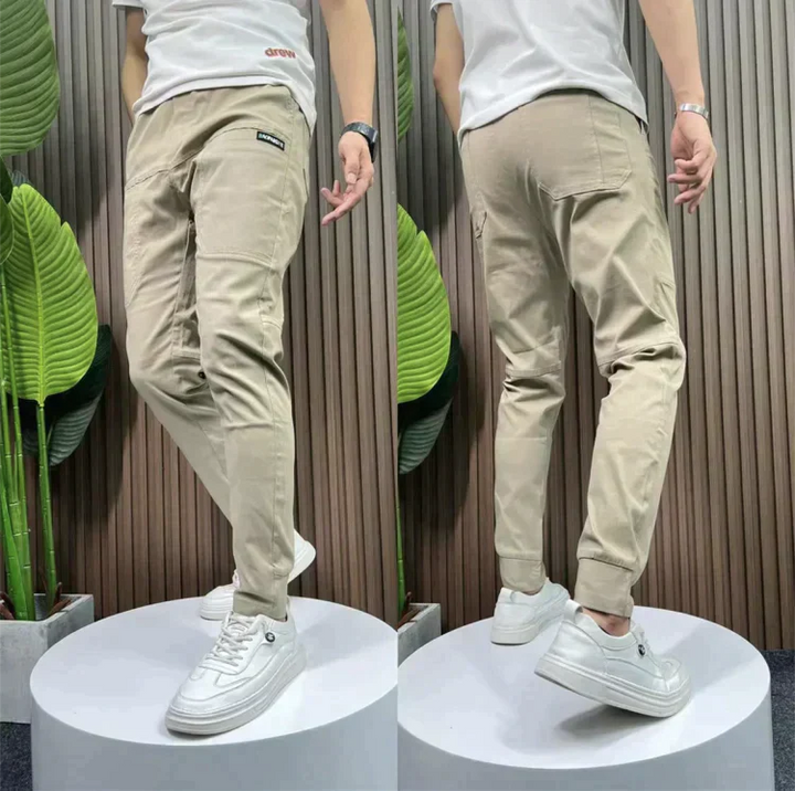 Versatile and Comfortable Cargo Trousers