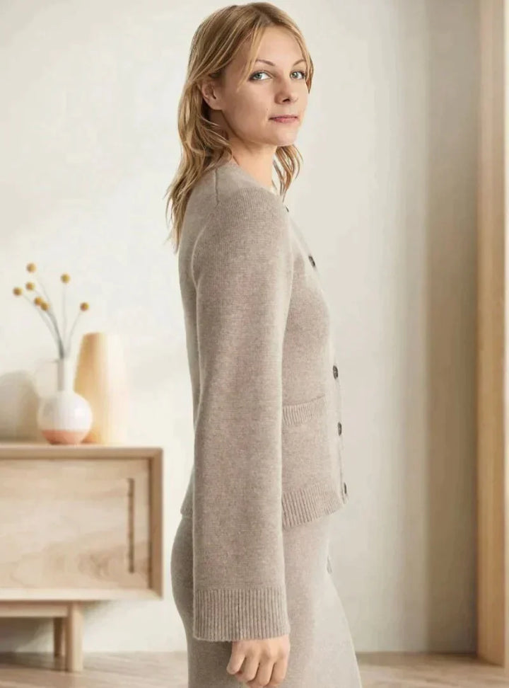 Chic Wide-Sleeve Cardigan for Effortless Style