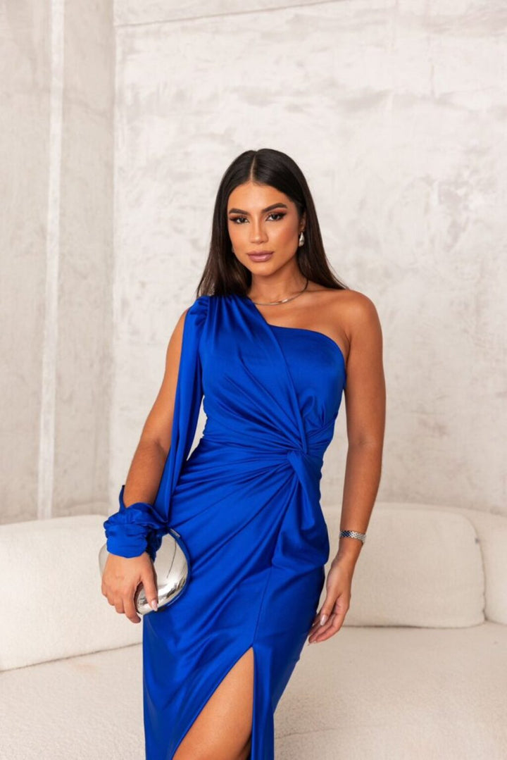 Gracefully Chic Silhouette Dress