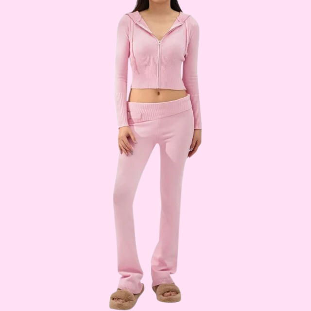 Chic & Flirty Knitted Ensemble