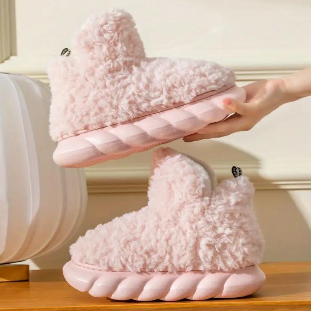 Chic Women's Footwear for Effortlessly Stylish Outfits