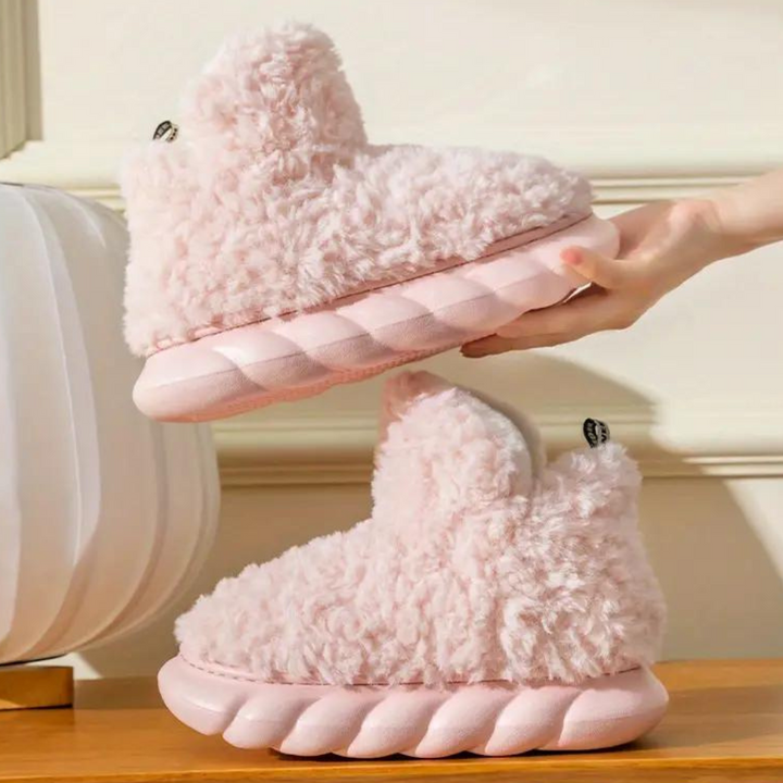 Chic Women's Footwear for Effortlessly Stylish Outfits