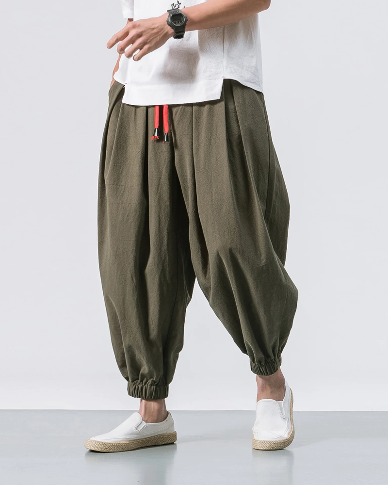 Stylish Relaxed Fit Cropped Trousers