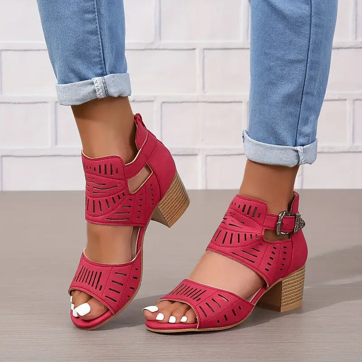 Chic Women's Sandals Featuring a Fashion-Forward Thick Heel