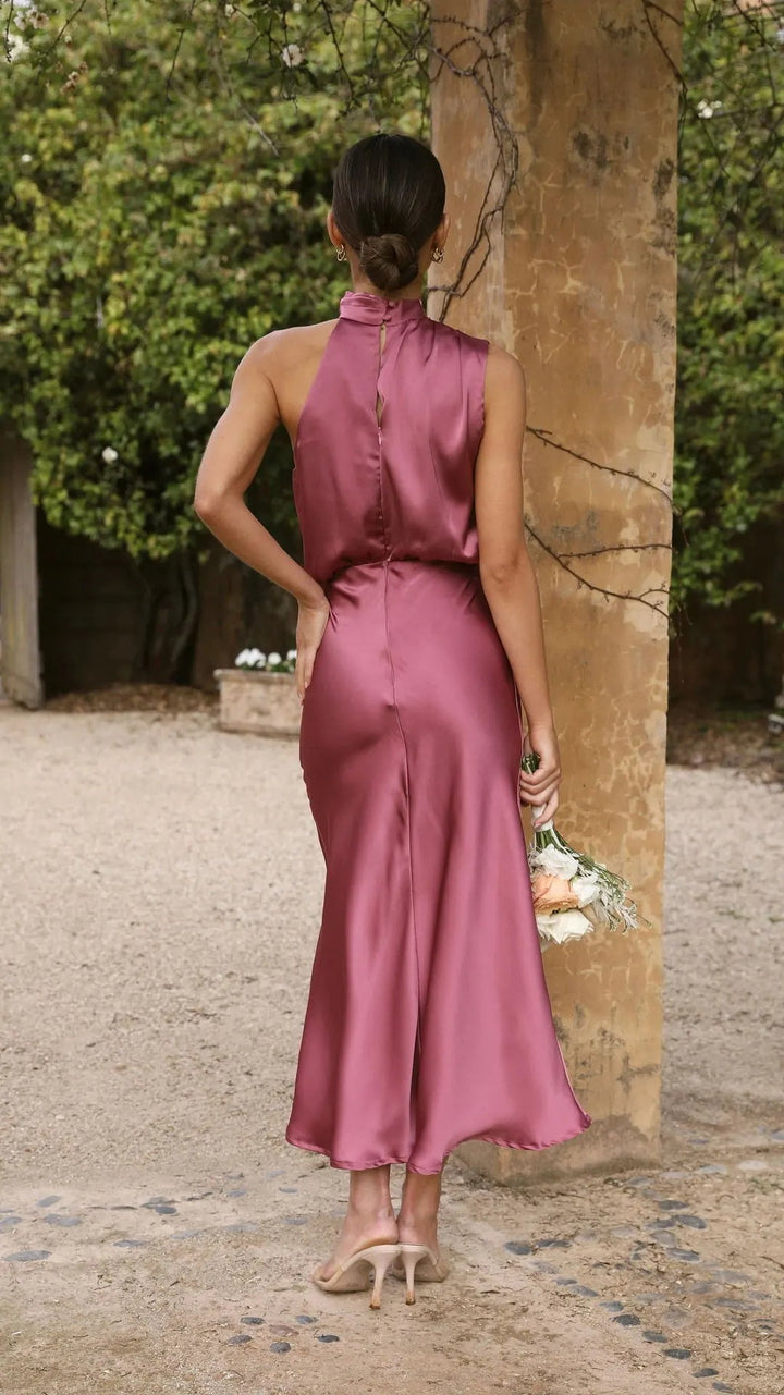 Exquisite Evening Gown for Unforgettable Nights