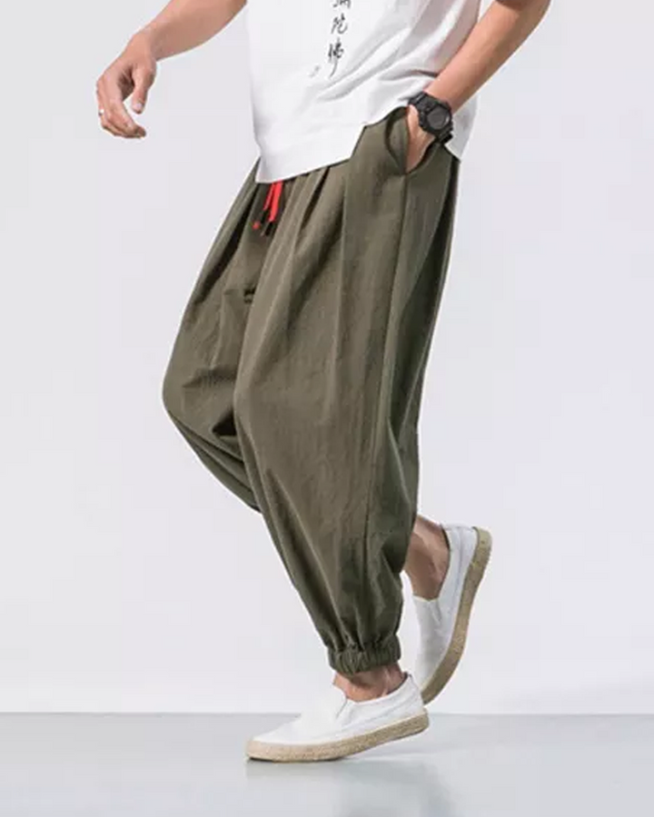 Stylish Relaxed Fit Cropped Trousers
