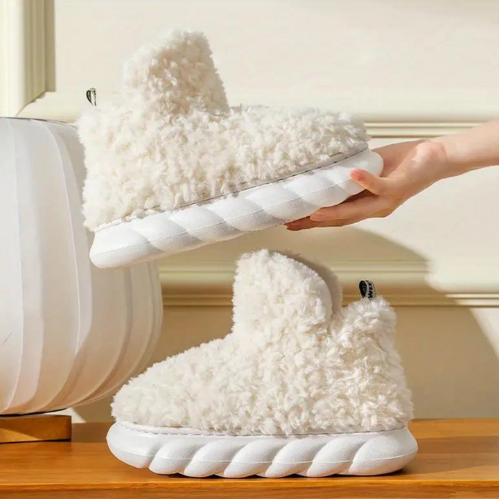 Chic Women's Footwear for Effortlessly Stylish Outfits