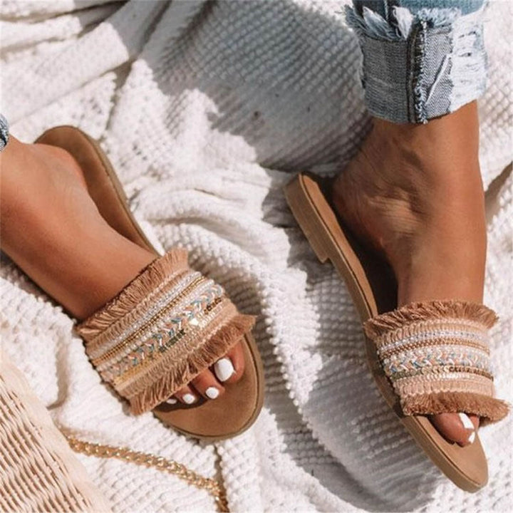 Exquisite Luxurious Slippers for Ultimate Comfort