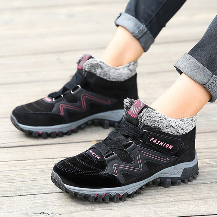 Indulge in Cozy Elegance with Our Luxurious Warm Boots