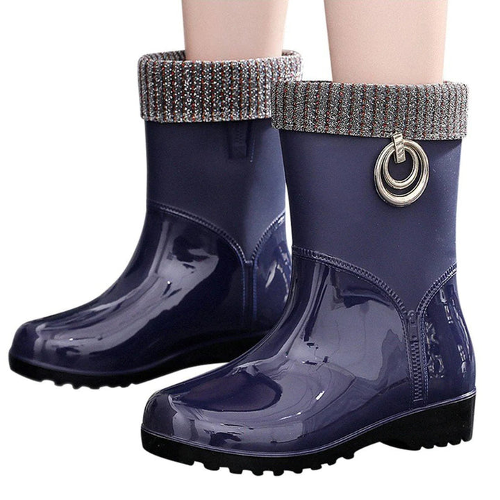 Stylish and Cozy Ankle Boots for Spring Elegance