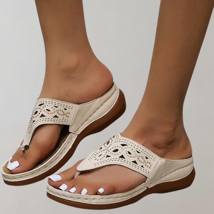 Stylish and Cozy Women's Slippers