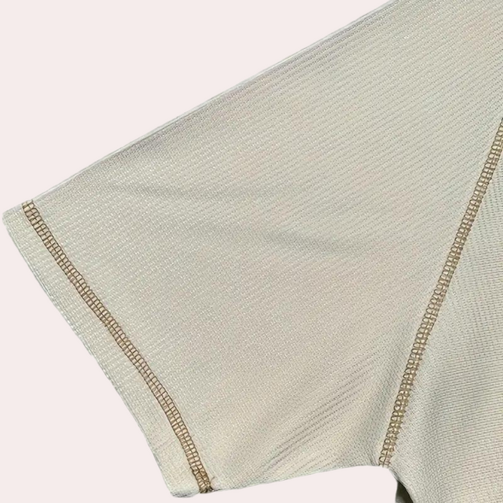 Elevate Your Wardrobe with Our Trendy Breathable Short-Sleeve T-Shirt for Men