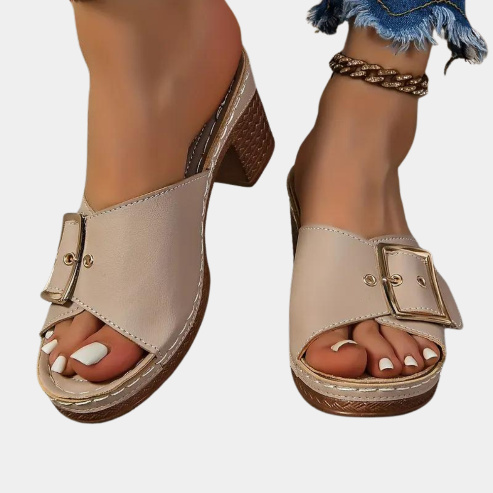 Chic and Cozy Women's Sandals Perfect for Any Event