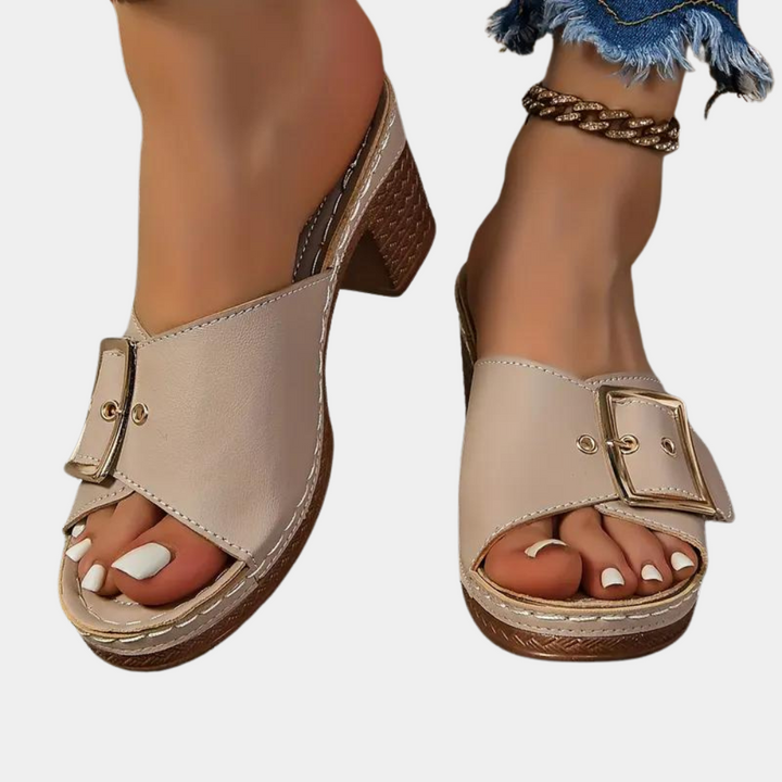 Chic and Cozy Women's Sandals Perfect for Any Event