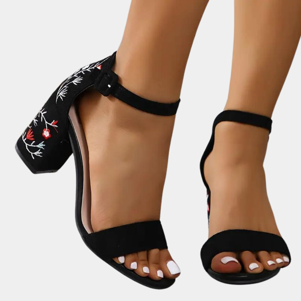 Trendy Women's Floral Print Sandals for Effortless Style
