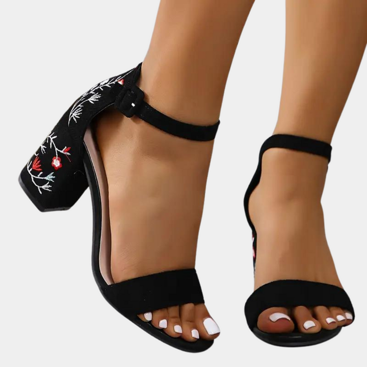 Trendy Women's Floral Print Sandals for Effortless Style