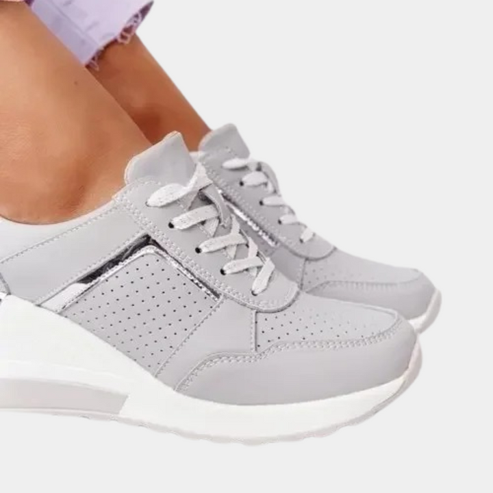 Chic Women's Everyday Sneakers for Effortless Style