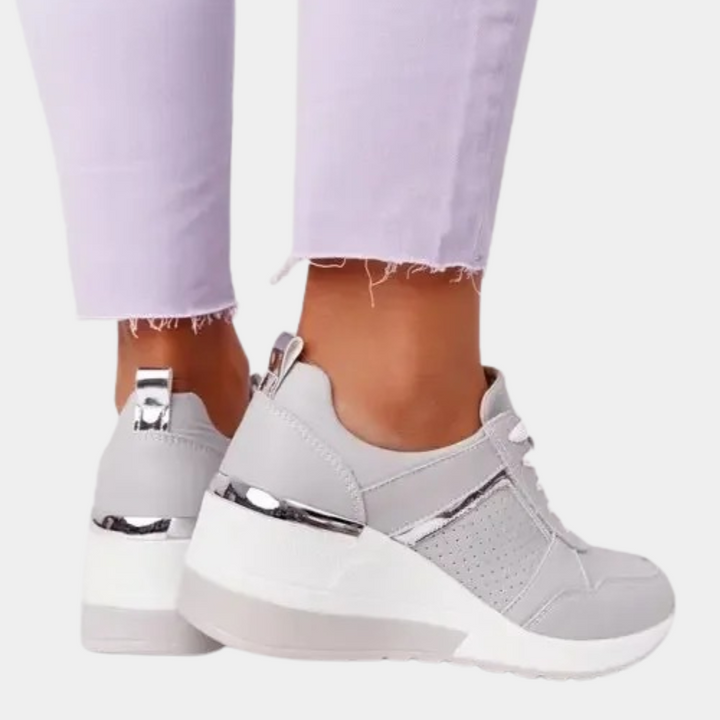 Chic Women's Everyday Sneakers for Effortless Style