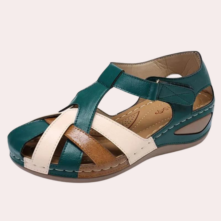 Chic and Cozy Women's Sandals for All-Day Wear