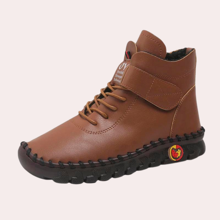 Chic and Cozy Women's Footwear for Any Adventure
