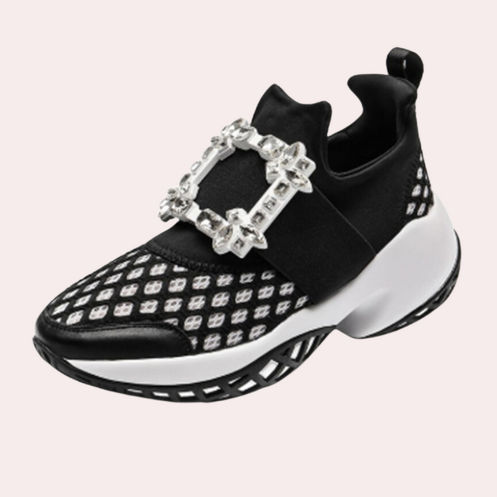 Chic and airy women's footwear for ultimate comfort