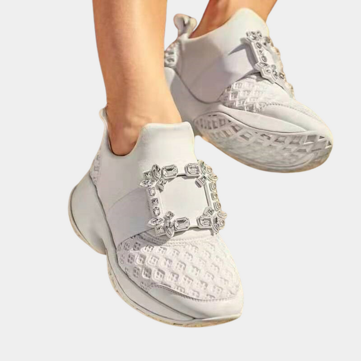 Chic and airy women's footwear for ultimate comfort