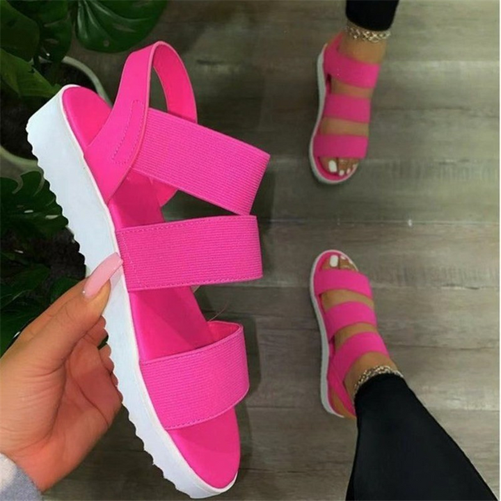 Chic and cozy sandals with elegant straps