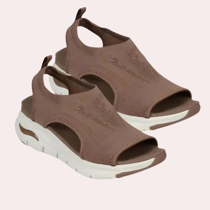 Chic and Featherlight Sandals for Effortless Style