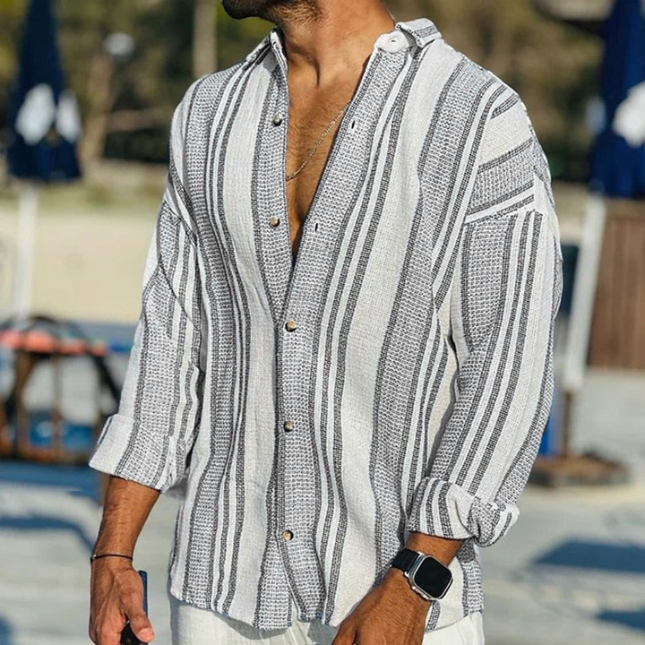 Men's Shirt Featuring a Refreshing Coastal Breeze Experience