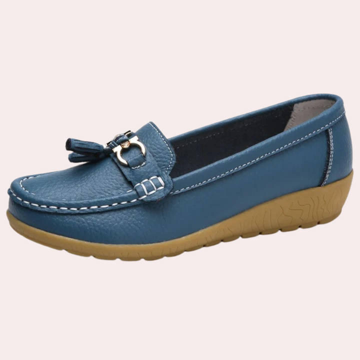 Chic and Cozy Women's Slippers for a Trendy Summer Look