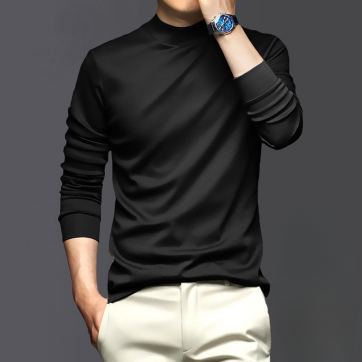 Acalan's Cozy and Chic T-Shirt for the Modern Gentleman