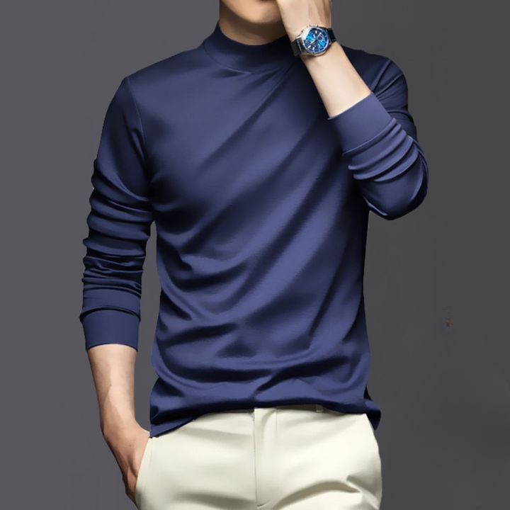 Acalan's Cozy and Chic T-Shirt for the Modern Gentleman