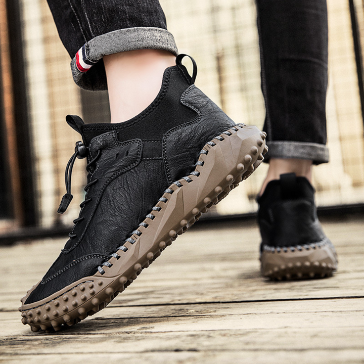 Trendy Men's Outdoor Shoes with Superior Grip