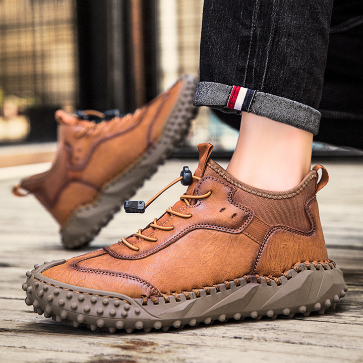 Trendy Men's Outdoor Shoes with Superior Grip