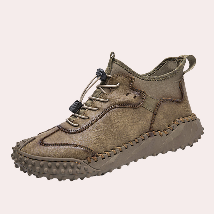 Trendy Men's Outdoor Shoes with Superior Grip